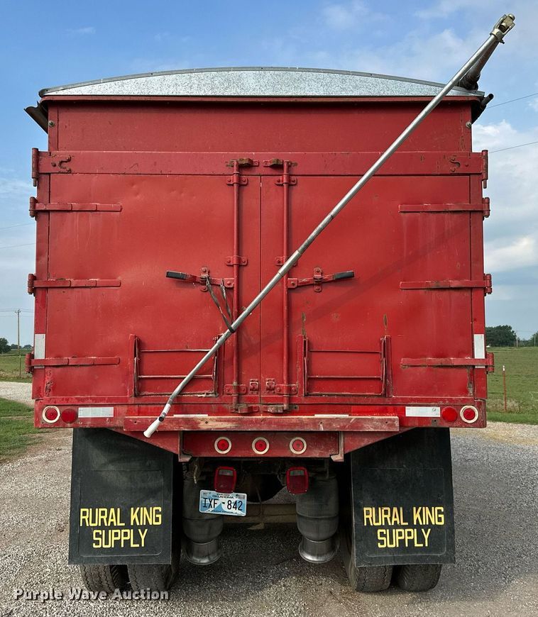 image for item OG9064 1977 GMC Sierra 6500  grain truck