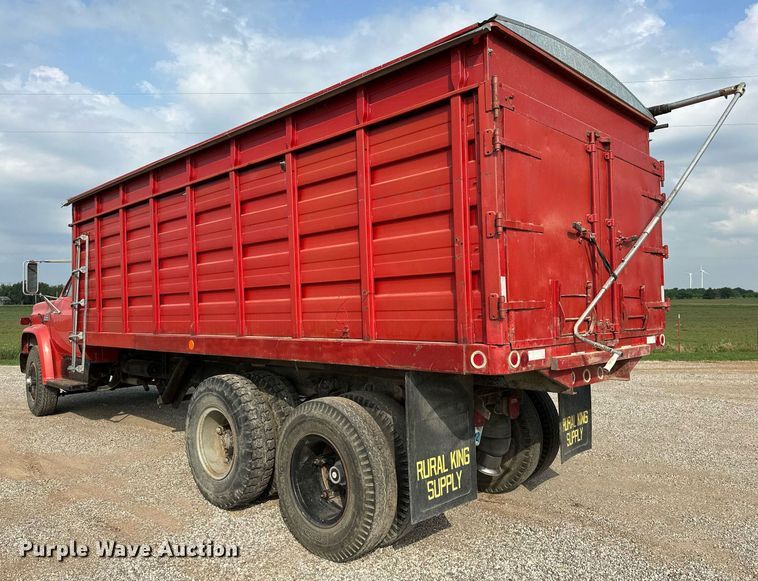 image for item OG9064 1977 GMC Sierra 6500  grain truck