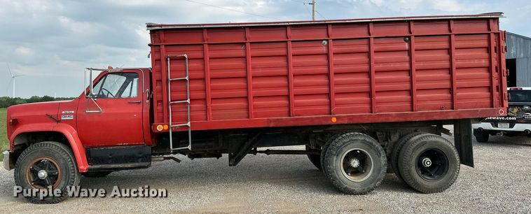 image for item OG9064 1977 GMC Sierra 6500  grain truck