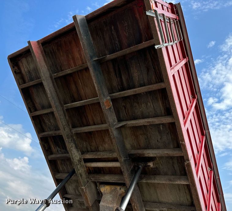 image for item OG9064 1977 GMC Sierra 6500  grain truck