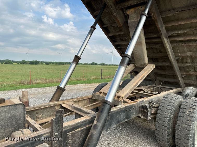 image for item OG9064 1977 GMC Sierra 6500  grain truck