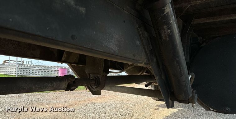 image for item OG9064 1977 GMC Sierra 6500  grain truck