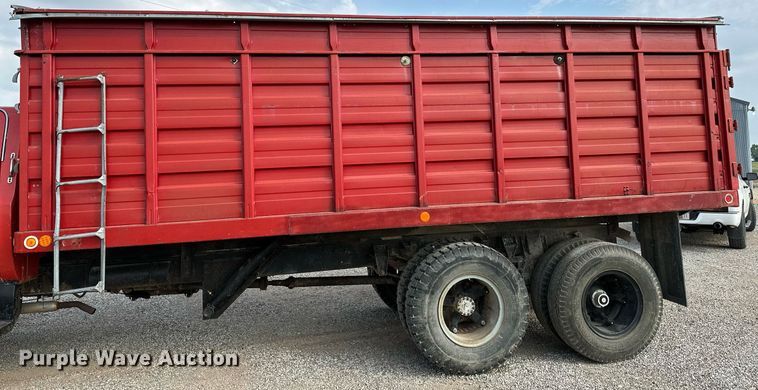 image for item OG9064 1977 GMC Sierra 6500  grain truck