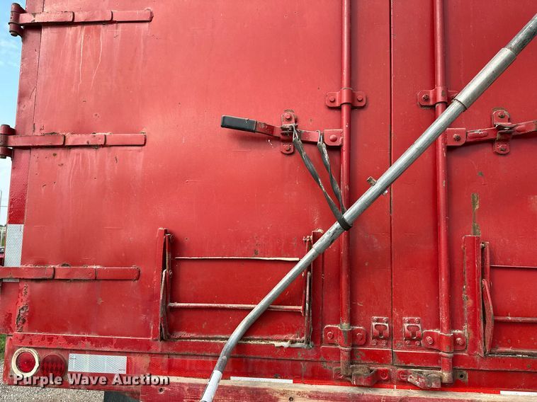 image for item OG9064 1977 GMC Sierra 6500  grain truck