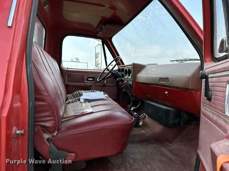 image for item OG9064 1977 GMC Sierra 6500  grain truck