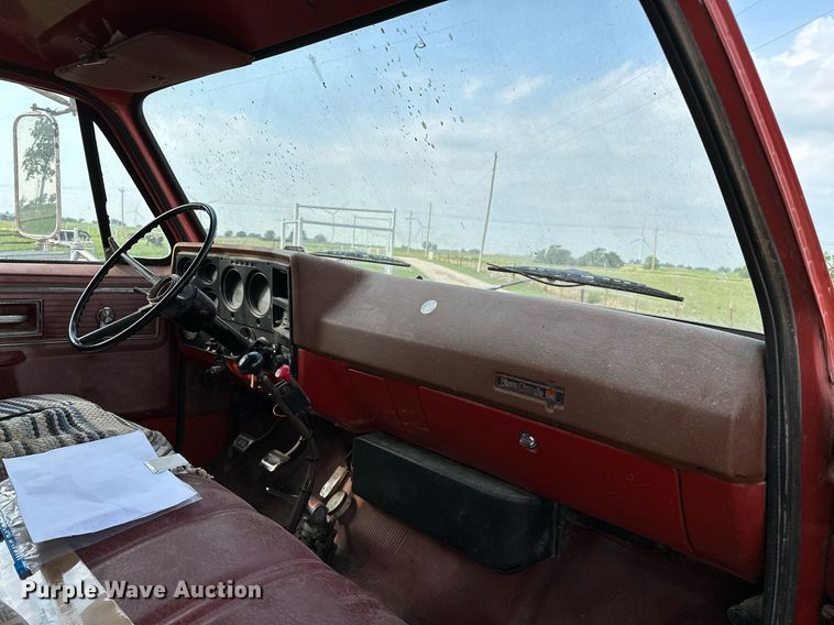 image for item OG9064 1977 GMC Sierra 6500  grain truck