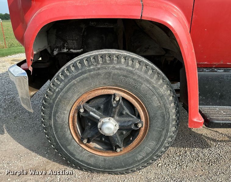 image for item OG9064 1977 GMC Sierra 6500  grain truck