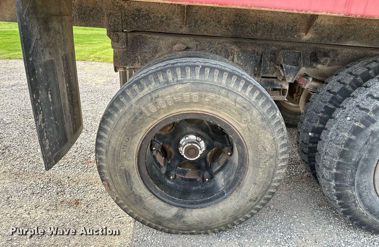 image for item OG9064 1977 GMC Sierra 6500  grain truck