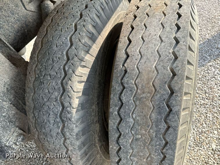 image for item OG9064 1977 GMC Sierra 6500  grain truck