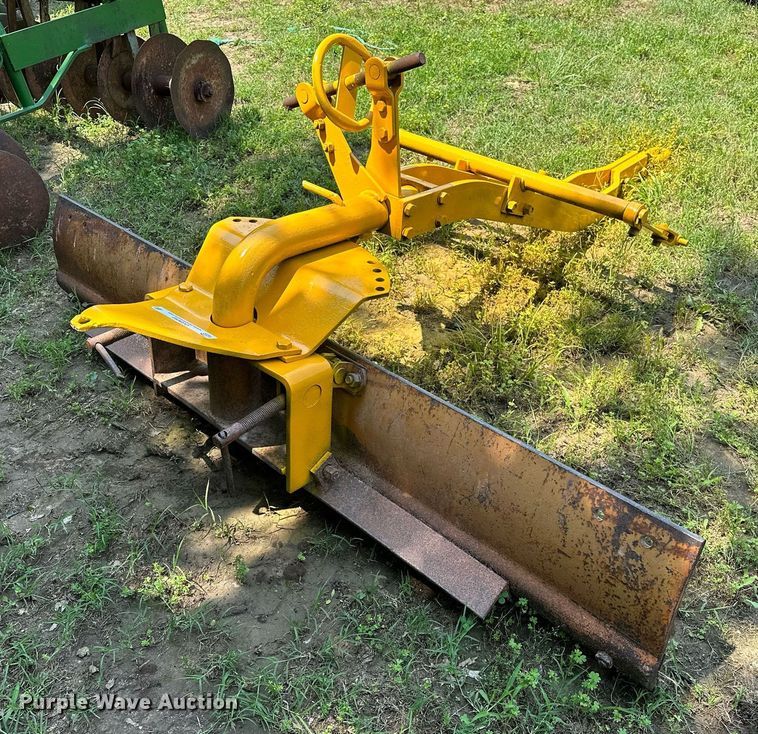 image for item OG9091 (2) pieces of ag equipment