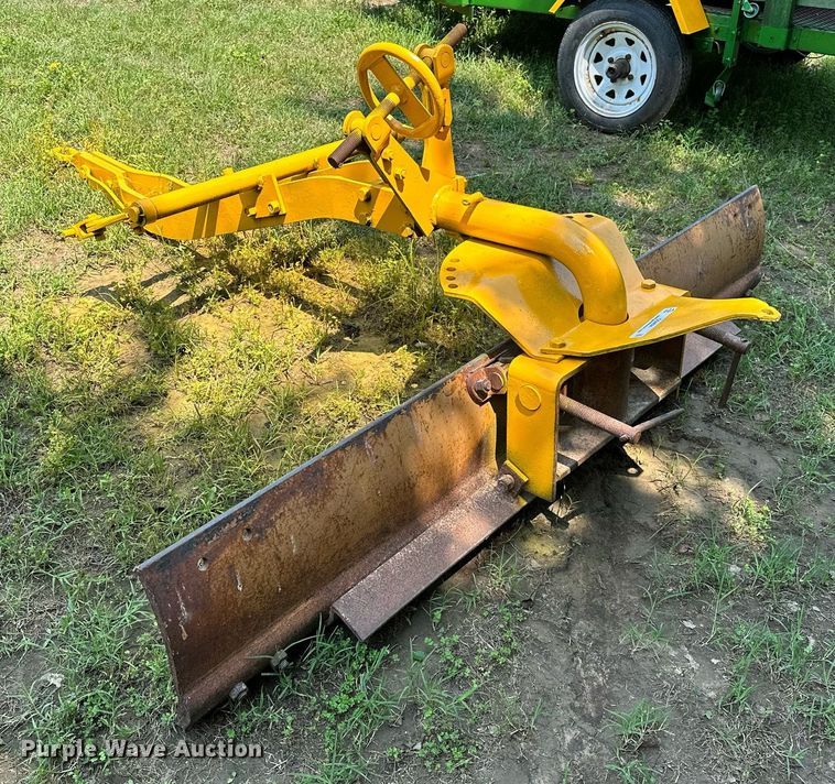 image for item OG9091 (2) pieces of ag equipment