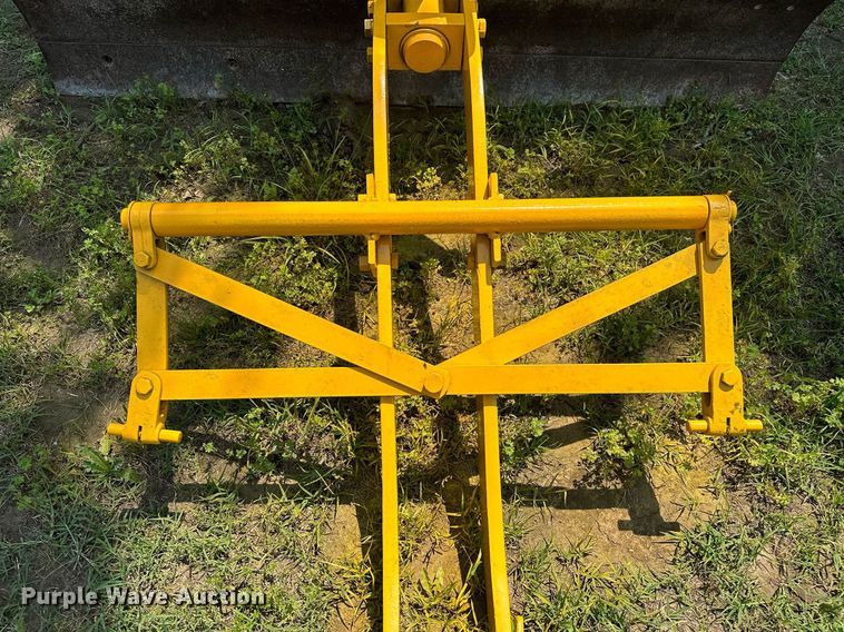 image for item OG9091 (2) pieces of ag equipment