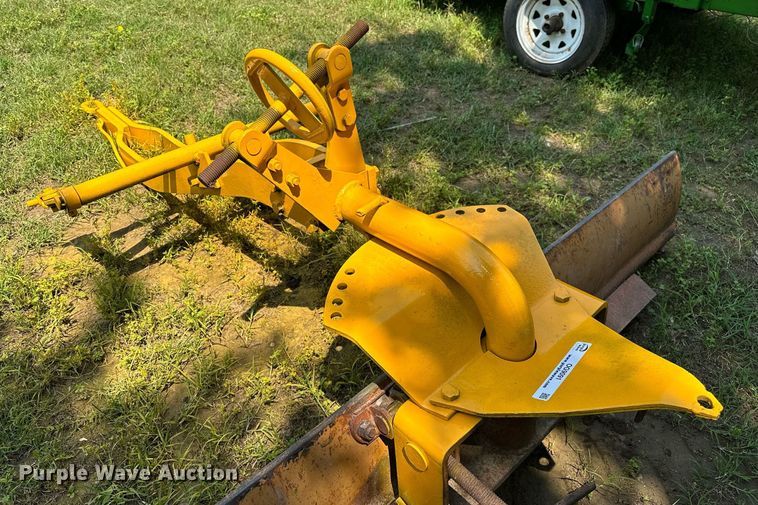 image for item OG9091 (2) pieces of ag equipment