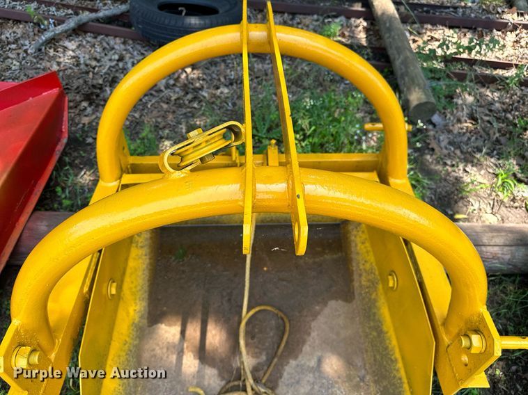 image for item OG9091 (2) pieces of ag equipment