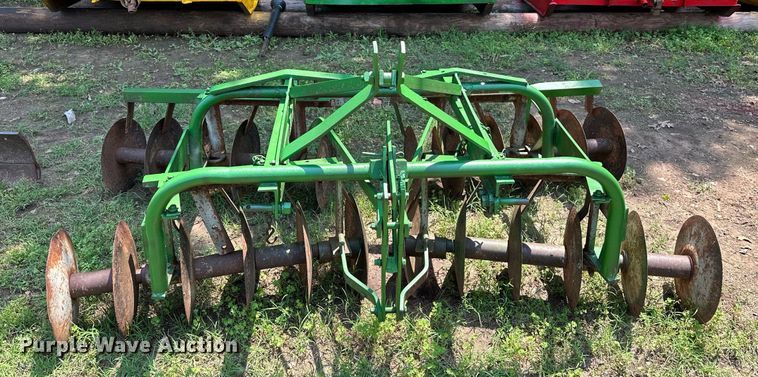 image for item OG9092 (3) pieces of ag equipment