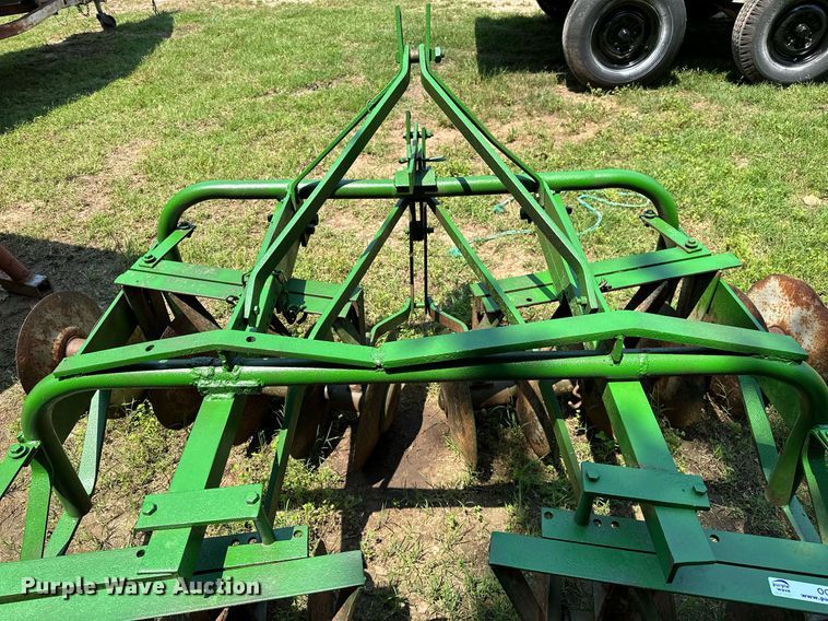 image for item OG9092 (3) pieces of ag equipment