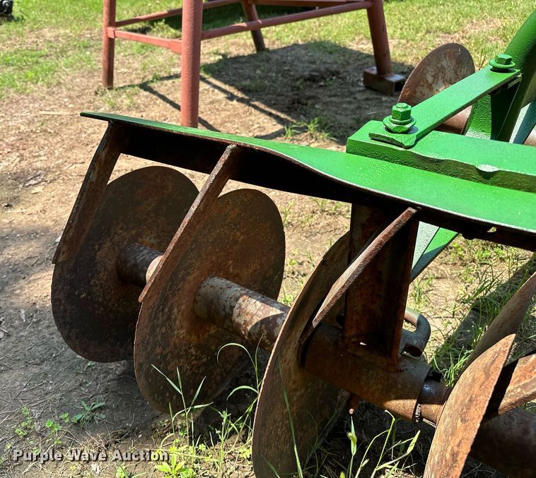 image for item OG9092 (3) pieces of ag equipment