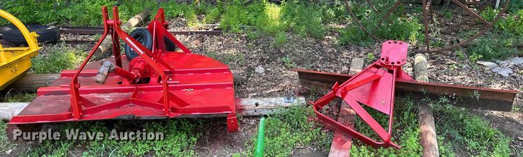 image for item OG9094 (2) pieces of ag equipment