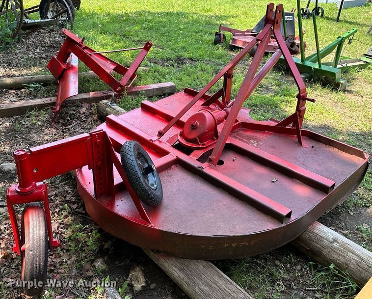 image for item OG9094 (2) pieces of ag equipment