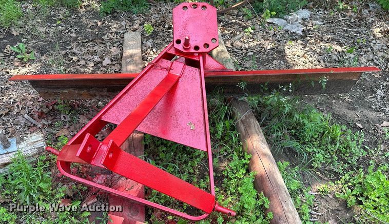 image for item OG9094 (2) pieces of ag equipment