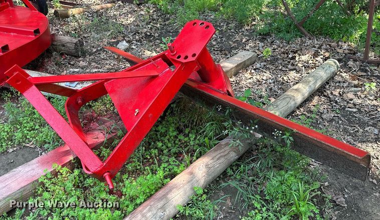 image for item OG9094 (2) pieces of ag equipment