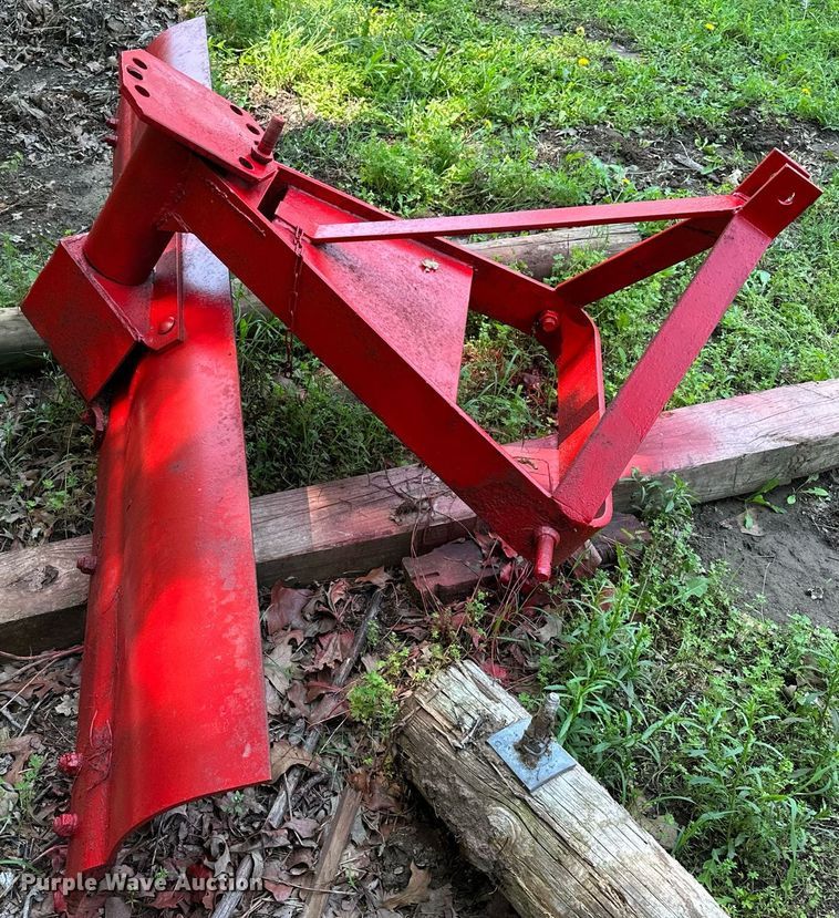 image for item OG9094 (2) pieces of ag equipment