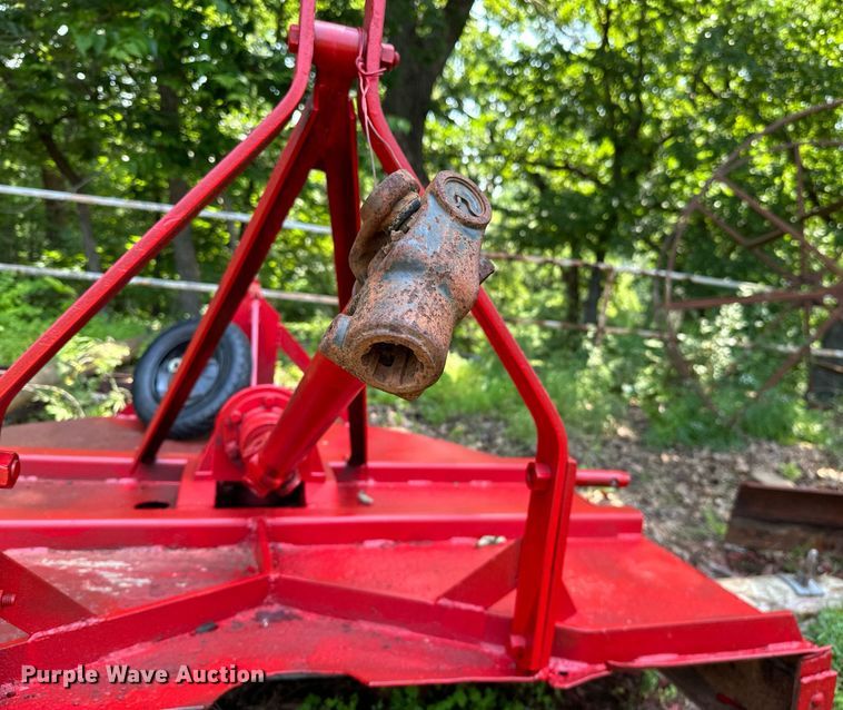 image for item OG9094 (2) pieces of ag equipment