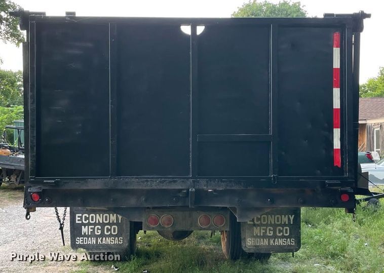 image for item OG9110 1988 Ford F800  grain truck