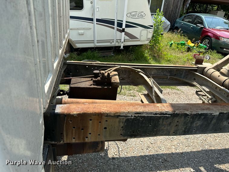 image for item OG9110 1988 Ford F800  grain truck