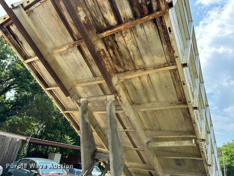 image for item OG9110 1988 Ford F800  grain truck