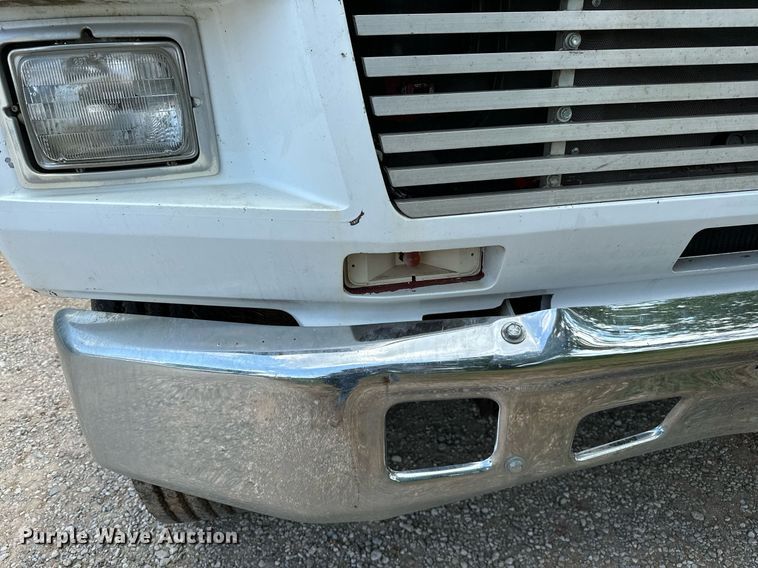 image for item OG9110 1988 Ford F800  grain truck