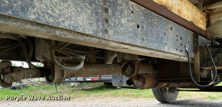 image for item OG9110 1988 Ford F800  grain truck