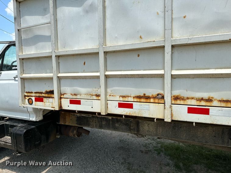 image for item OG9110 1988 Ford F800  grain truck