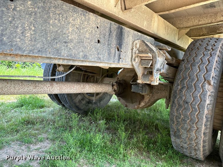 image for item OG9110 1988 Ford F800  grain truck