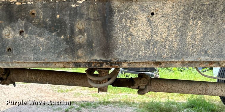 image for item OG9110 1988 Ford F800  grain truck