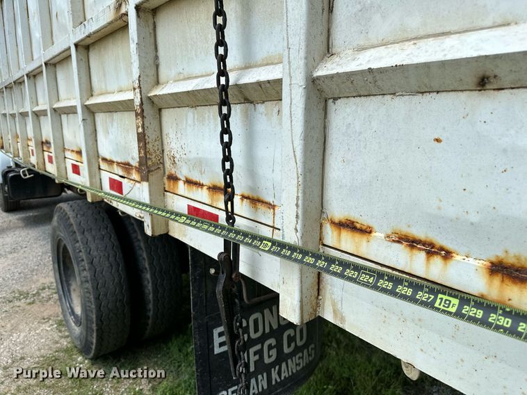 image for item OG9110 1988 Ford F800  grain truck