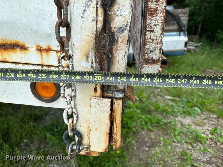 image for item OG9110 1988 Ford F800  grain truck