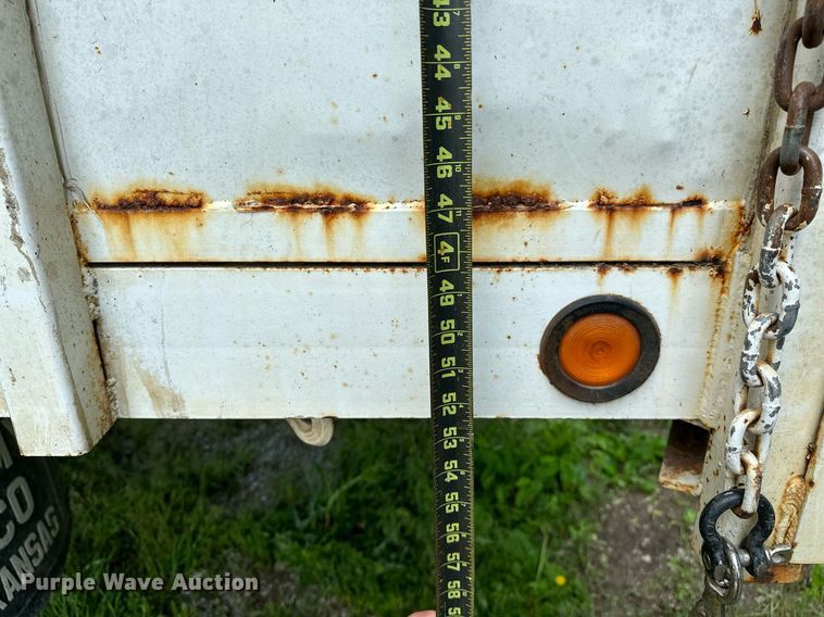 image for item OG9110 1988 Ford F800  grain truck