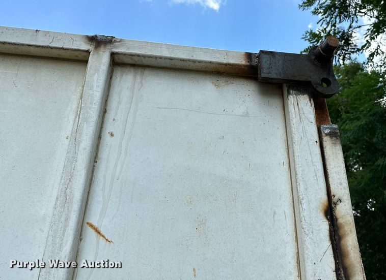 image for item OG9110 1988 Ford F800  grain truck