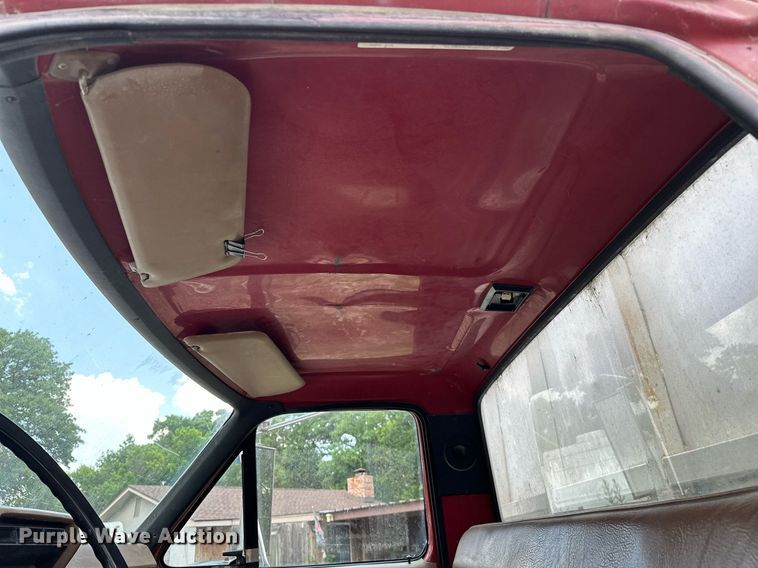 image for item OG9110 1988 Ford F800  grain truck