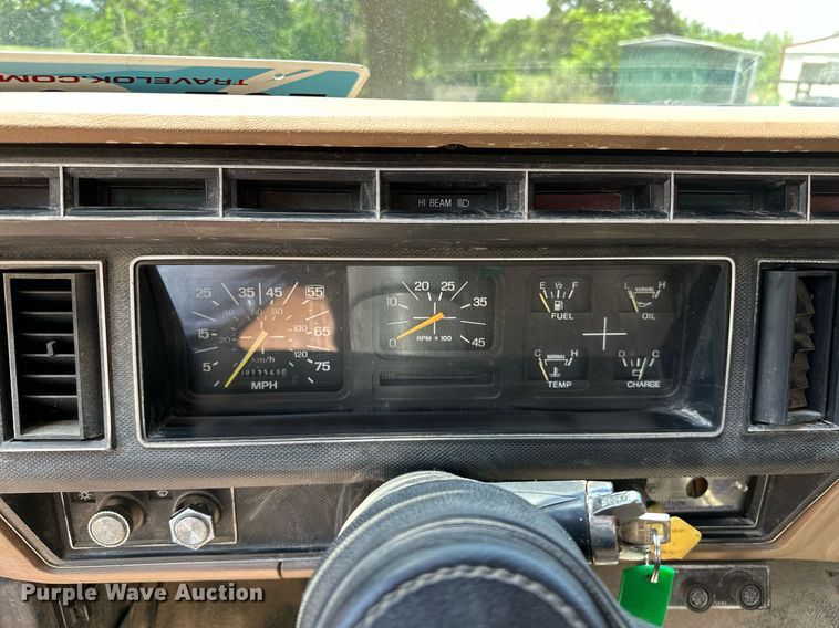 image for item OG9110 1988 Ford F800  grain truck