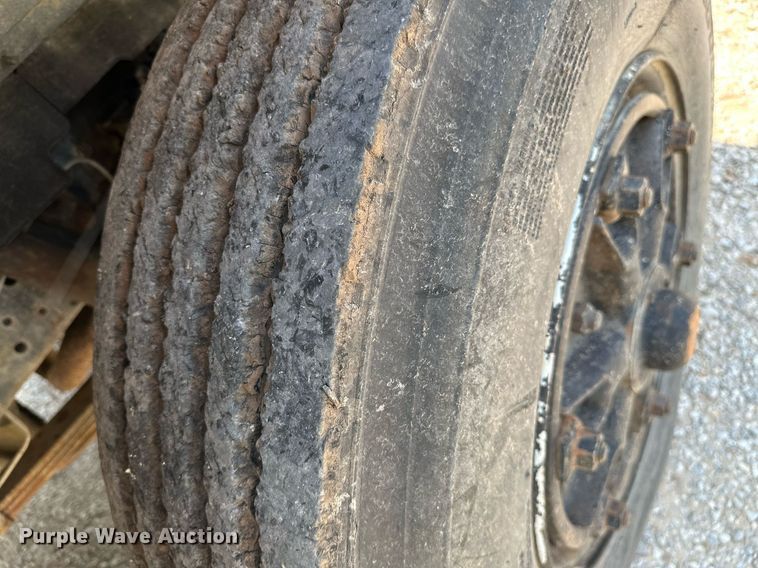 image for item OG9110 1988 Ford F800  grain truck