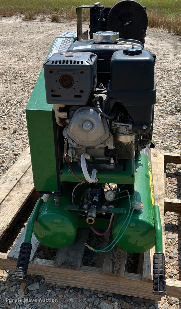 image for item DH8567 John Deere AC2-8GH  air compressor