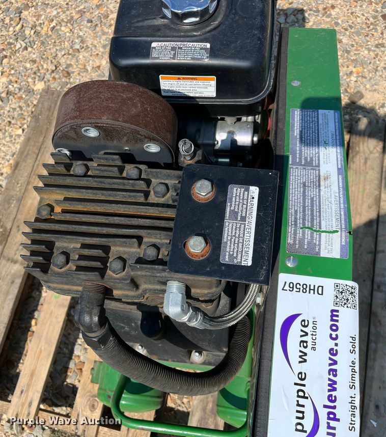 image for item DH8567 John Deere AC2-8GH  air compressor