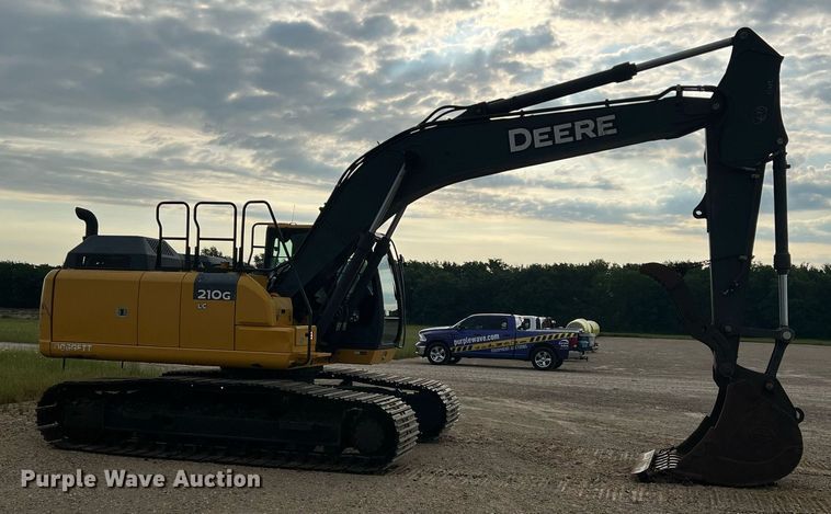 image for item DK7743 2017 John Deere 210G LC  excavator