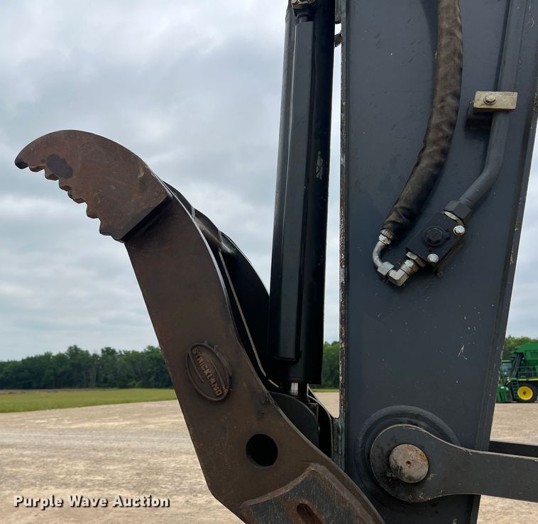 image for item DK7743 2017 John Deere 210G LC  excavator