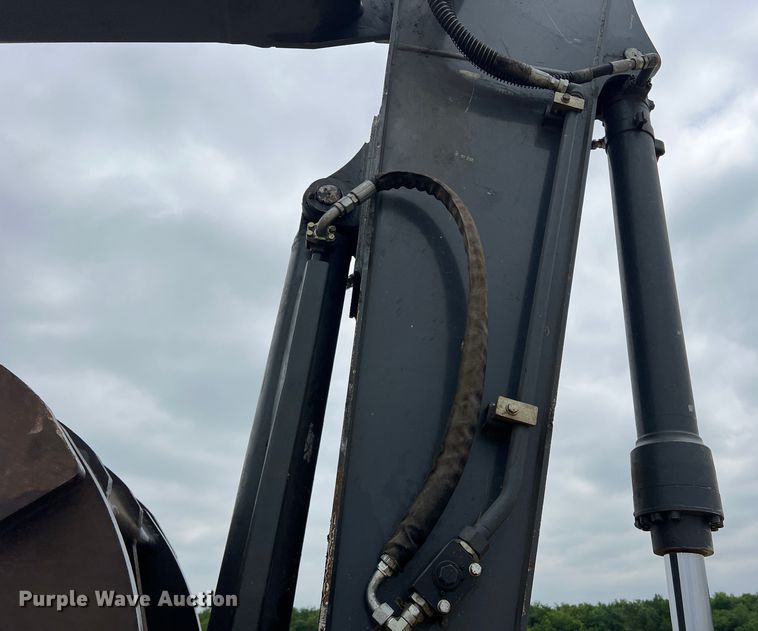 image for item DK7743 2017 John Deere 210G LC  excavator