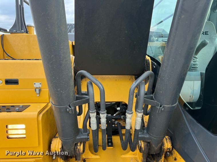 image for item DK7743 2017 John Deere 210G LC  excavator