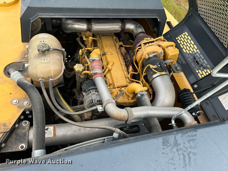 image for item DK7743 2017 John Deere 210G LC  excavator