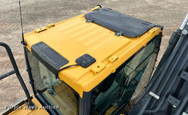 image for item DK7743 2017 John Deere 210G LC  excavator